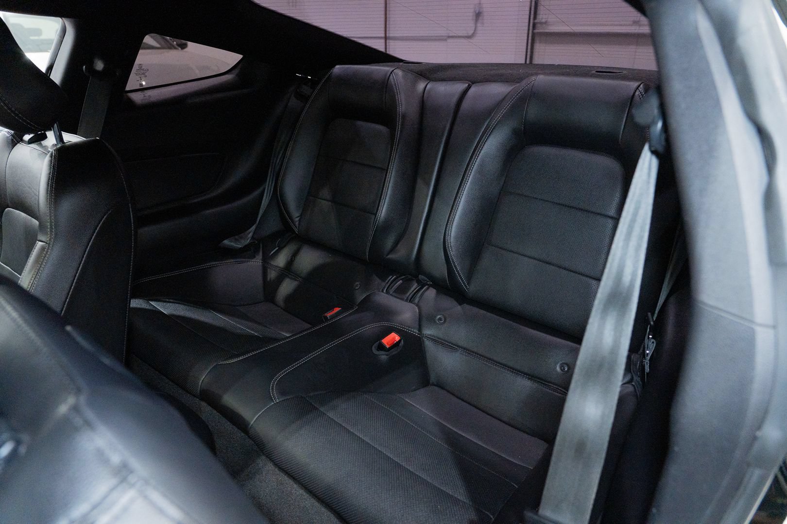 Used 2018 Ford Mustang GT Premium w/ Enhanced Security Package RWD image 21