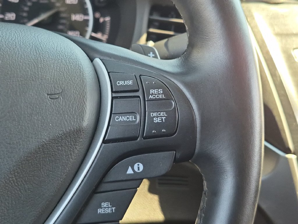 Used 2017 Acura ILX FWD image 34