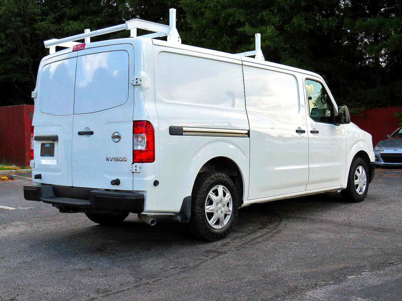 Used 2018 Nissan NV 1500 S w/ Rear Door Glass Package image 7