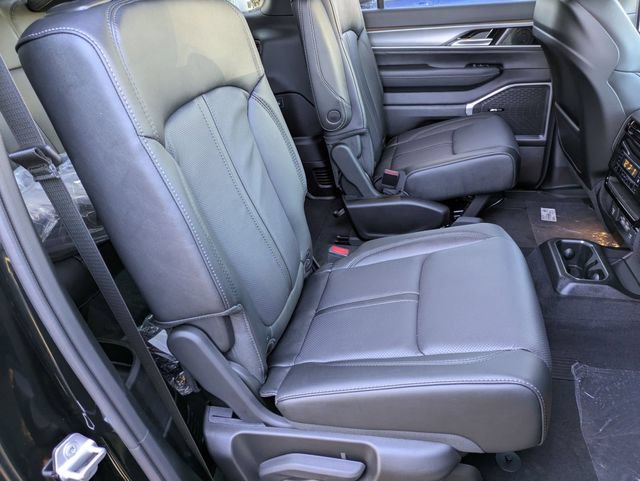 New 2026 Jeep Grand Wagoneer Summit w/ Premium Group III AWD/4WD image 59