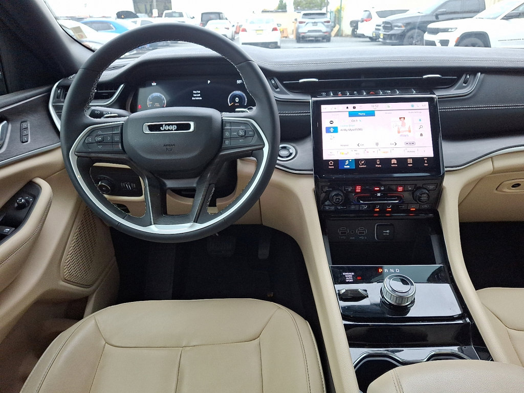 Used 2023 Jeep Grand Cherokee Limited w/ Trailer Tow Prep Group (B) image 21