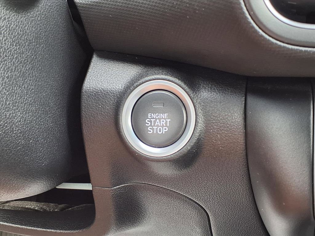 Used 2023 Hyundai Kona SEL image 11