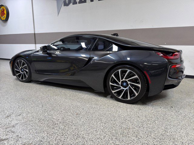 Used 2015 BMW i8 image 6