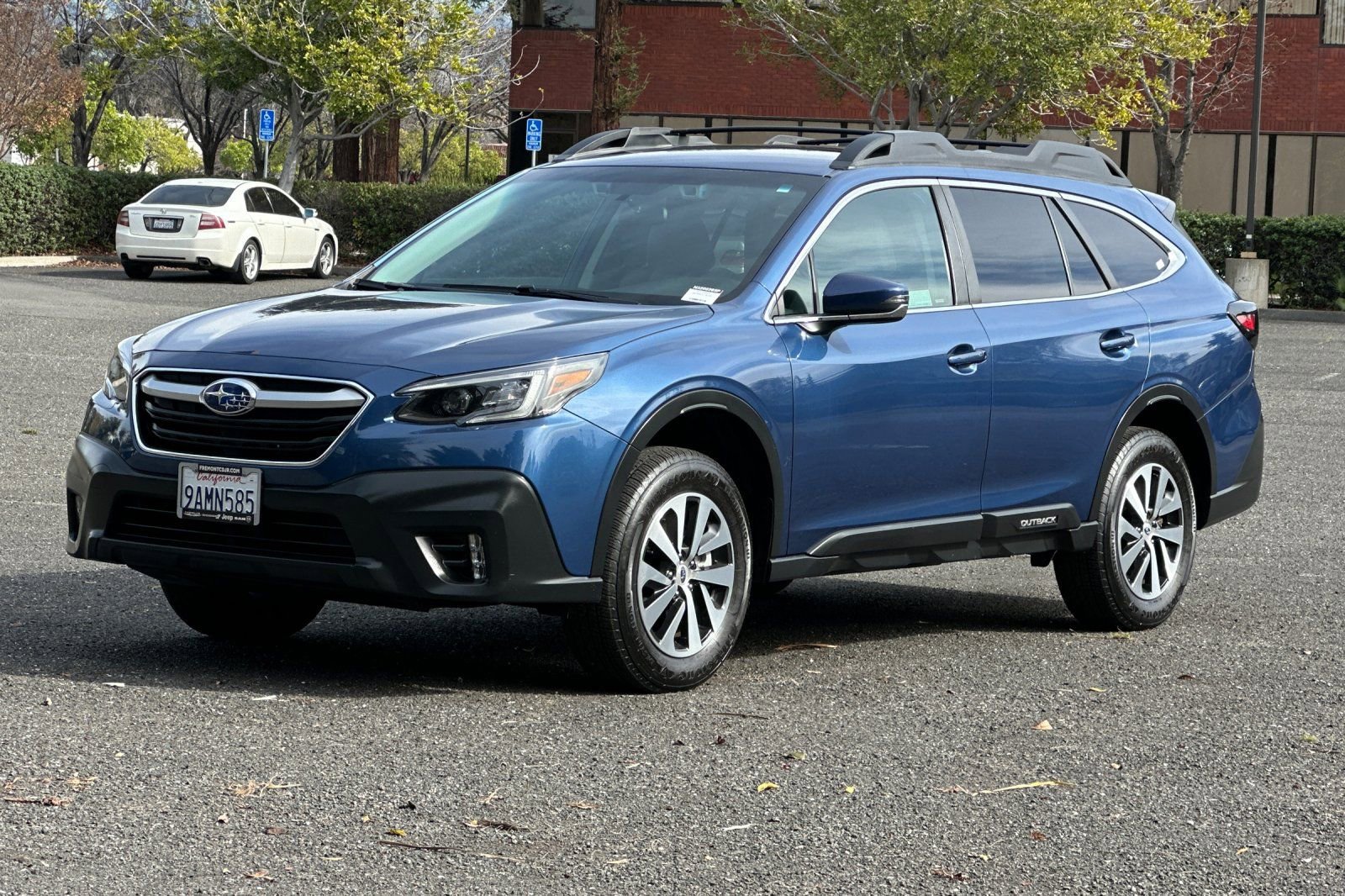 Used 2022 Subaru Outback Premium image 7