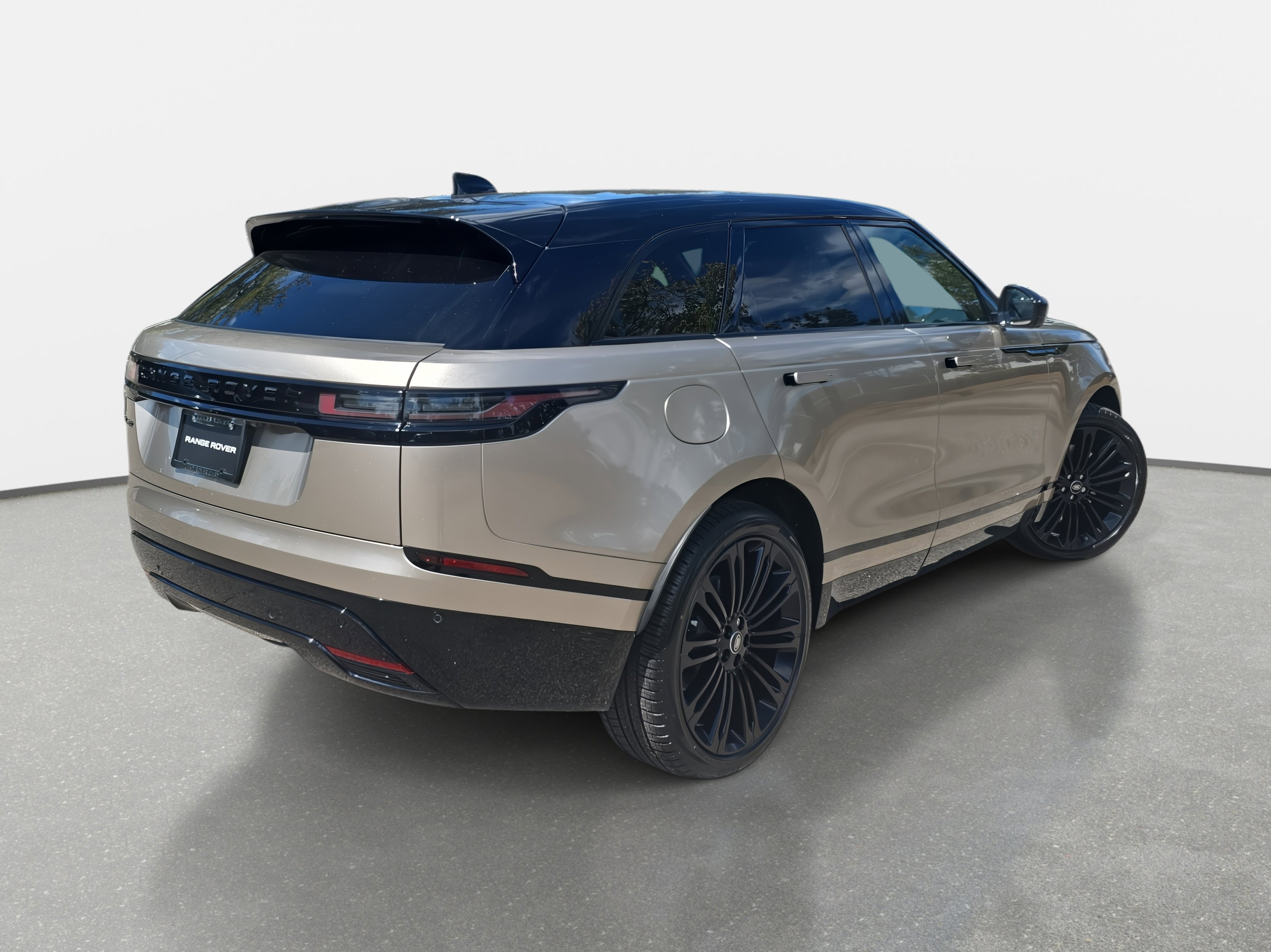 New 2026 Land Rover Range Rover Velar Dynamic SE image 5