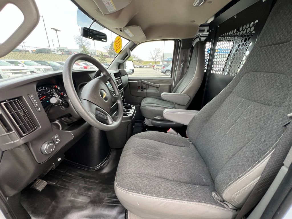 Used 2024 Chevrolet Express 2500 w/ Driver Convenience Package image 19
