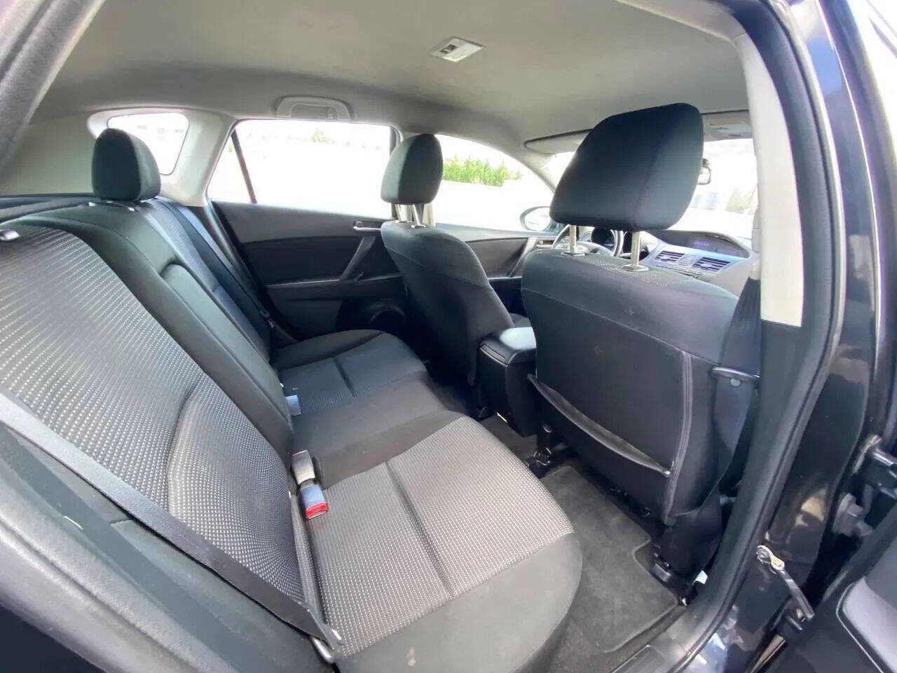 Used 2012 MAZDA MAZDA3 i Touring image 12