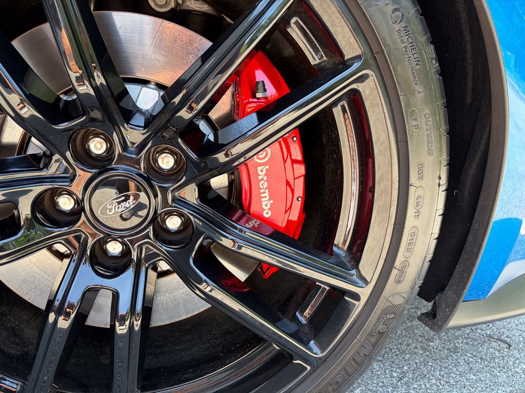 Used 2021 Ford Mustang Shelby GT500 w/ Technology Package RWD image 66