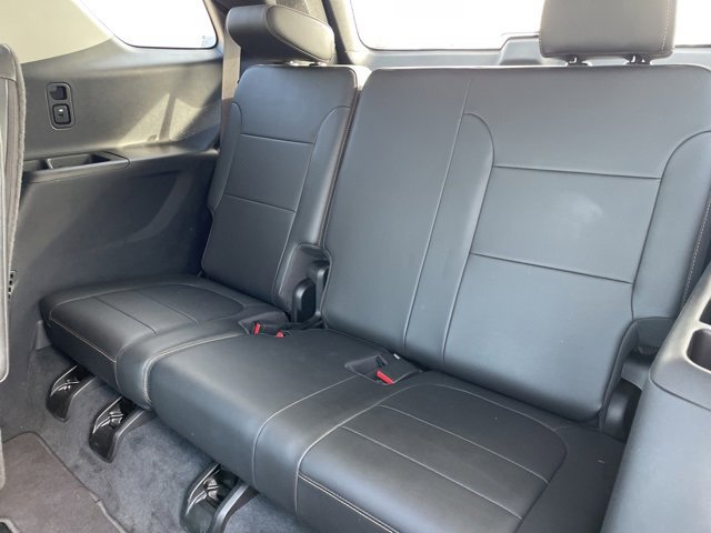 Used 2021 Chevrolet Traverse RS image 11
