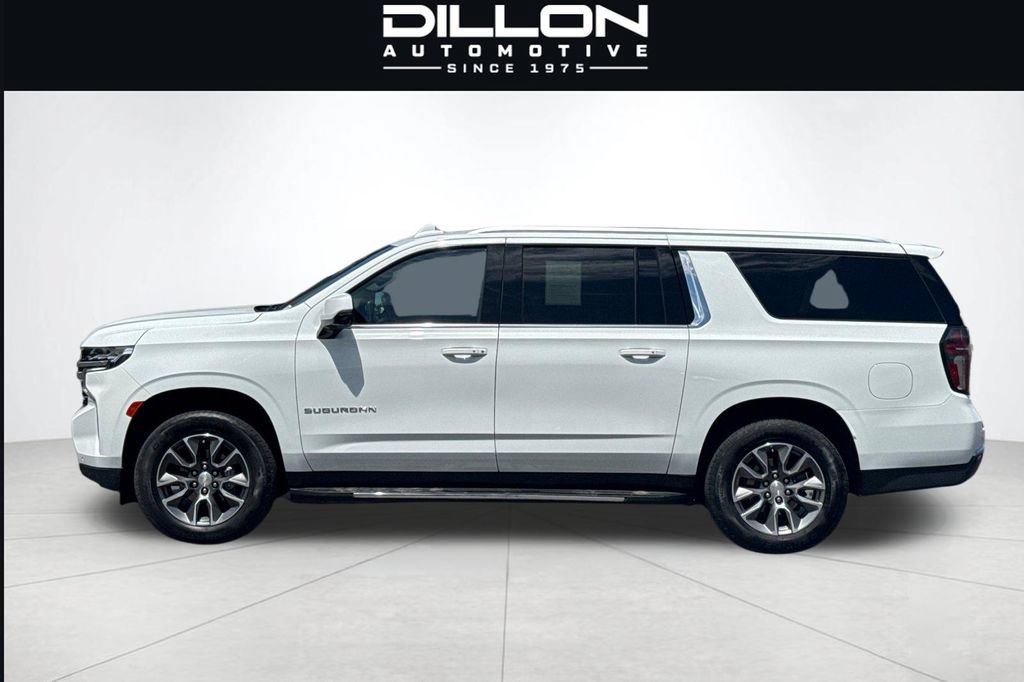 Used 2023 Chevrolet Suburban LT w/ Luxury Package AWD/4WD image 7
