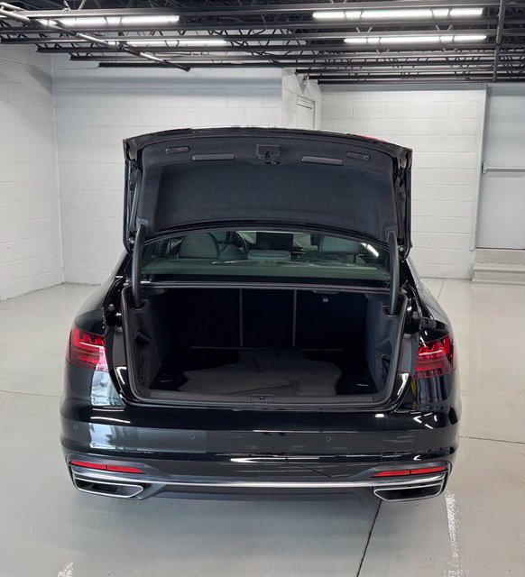Used 2023 Audi A4 2.0T Premium Plus w/ Premium Plus Package AWD/4WD image 9