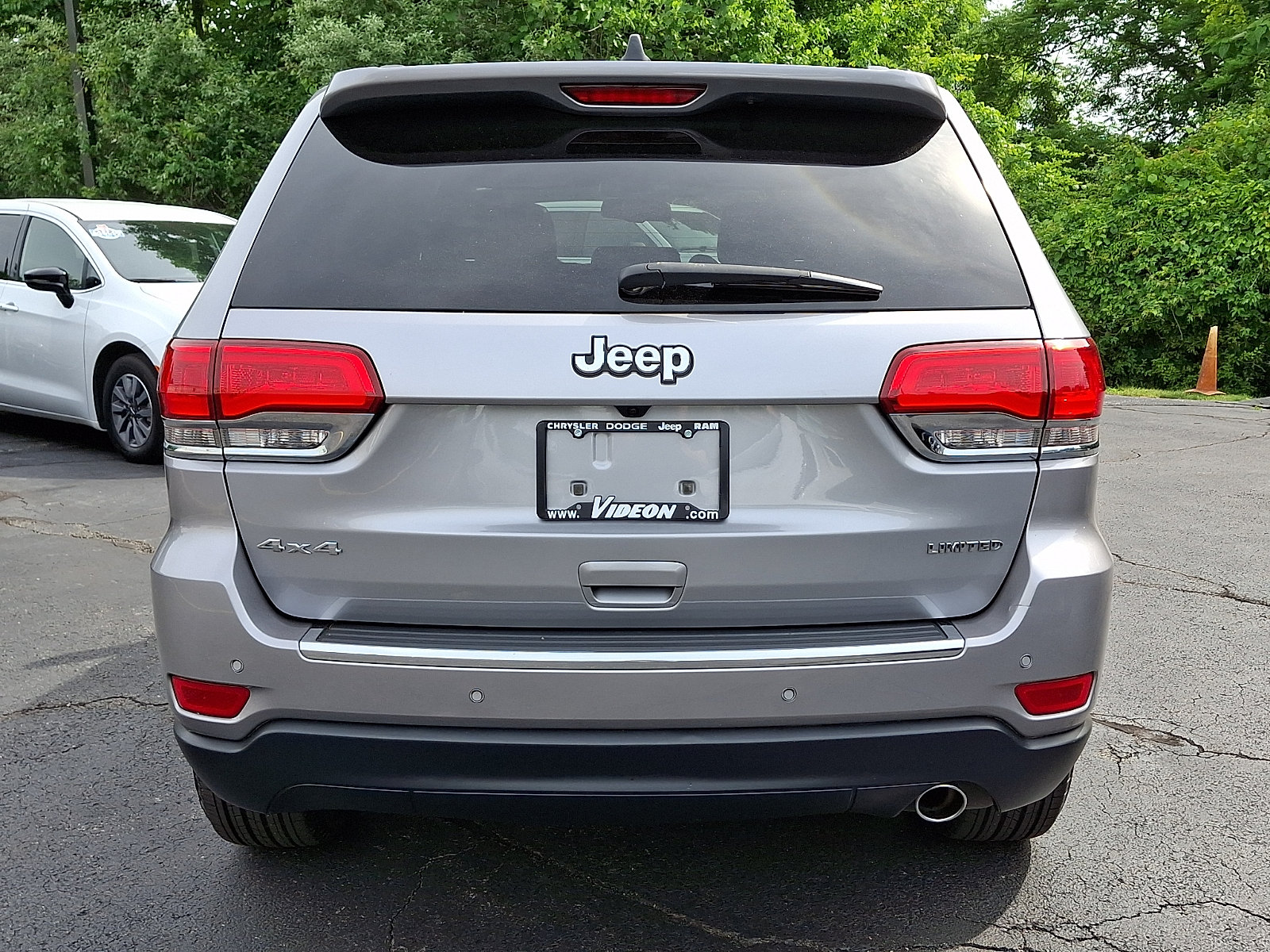 Certified 2016 Jeep Grand Cherokee Limited AWD/4WD image 5