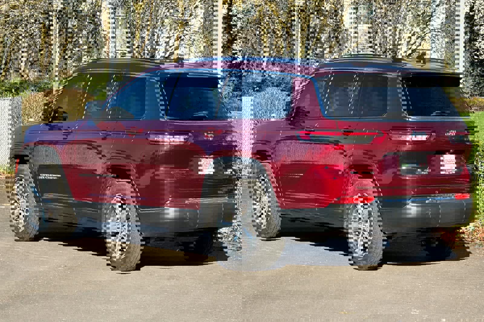 Used 2021 Jeep Grand Cherokee L Limited image 6