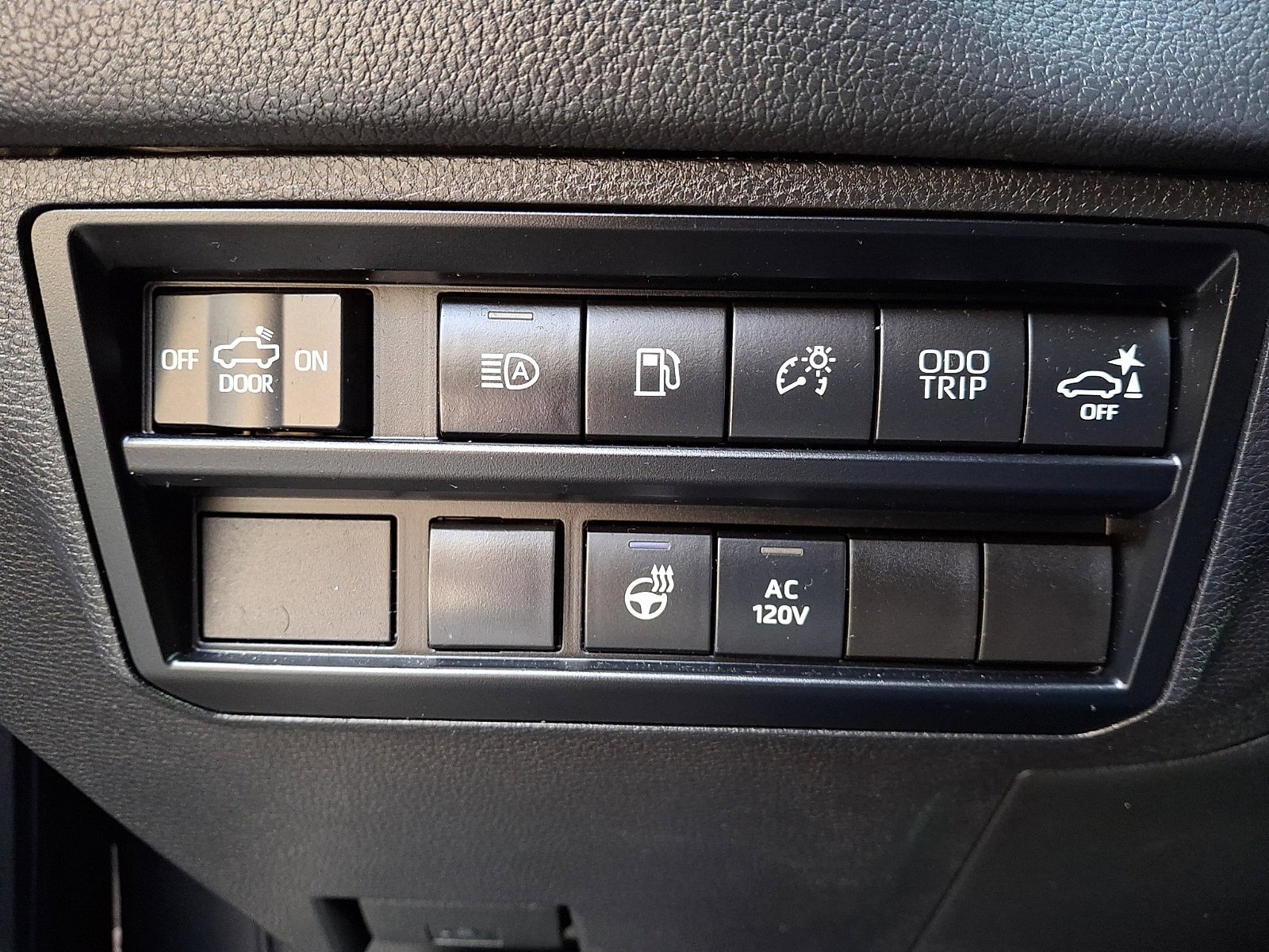 Used 2024 Toyota Tundra Limited image 26
