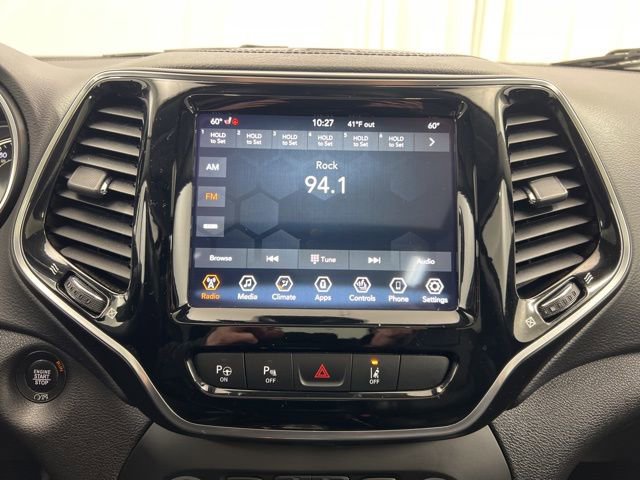 Used 2021 Jeep Cherokee Limited image 24