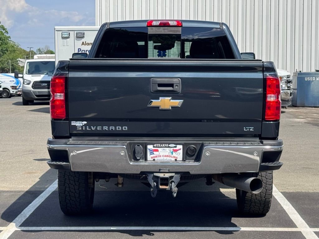 Used 2019 Chevrolet Silverado 2500 LTZ w/ Duramax Plus Package AWD/4WD image 18