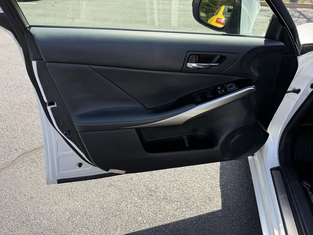 Used 2016 Lexus IS 300 AWD w/ Navigation System Package image 12