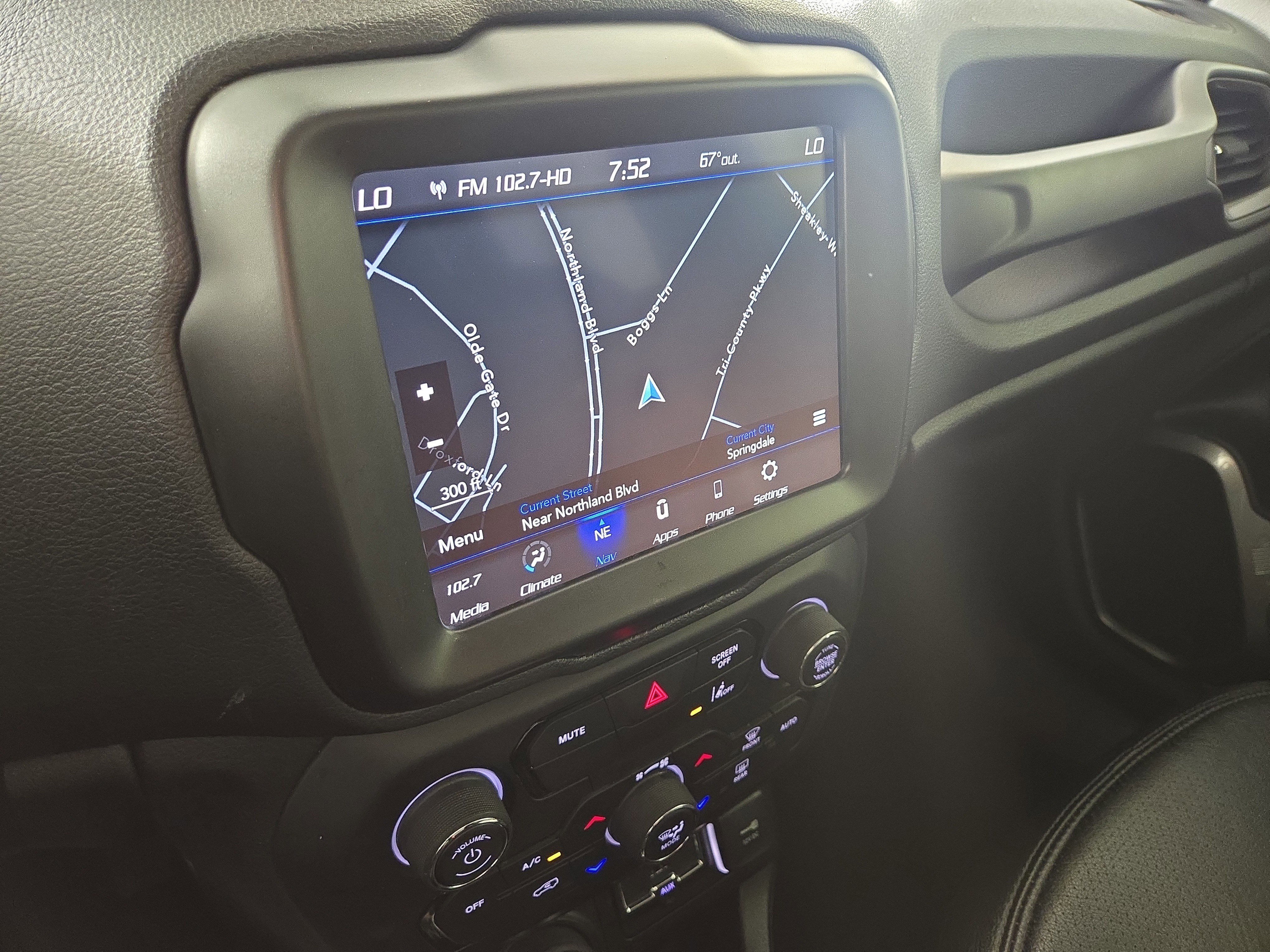 Used 2022 Jeep Renegade Latitude image 20