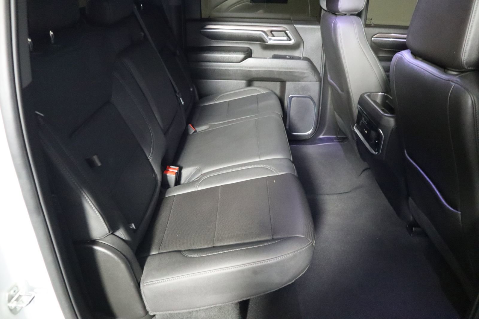 Used 2024 Chevrolet Silverado 2500 LTZ w/ LTZ Convenience Package image 56