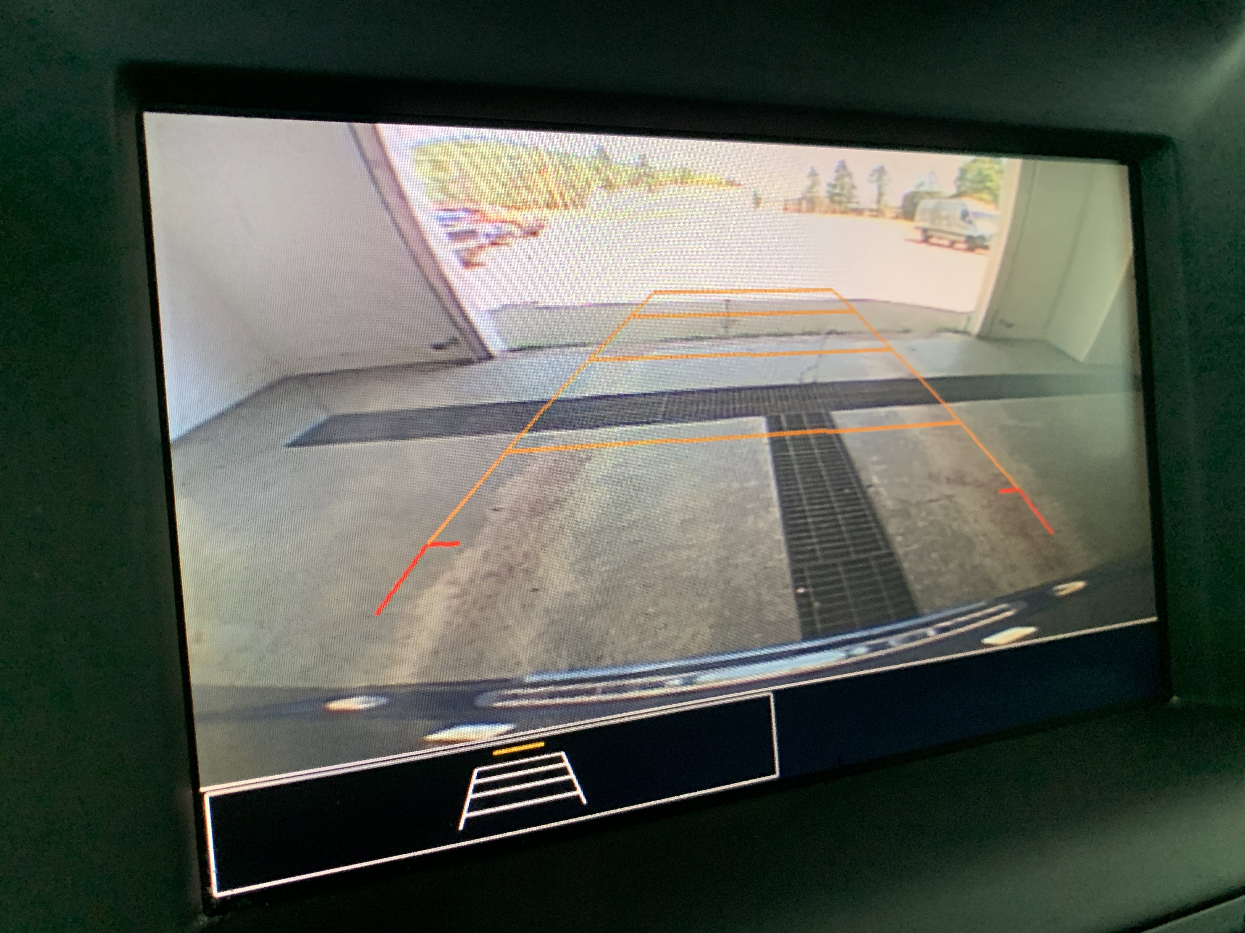 Used 2022 GMC Terrain SLE w/ Driver Convenience Package image 26