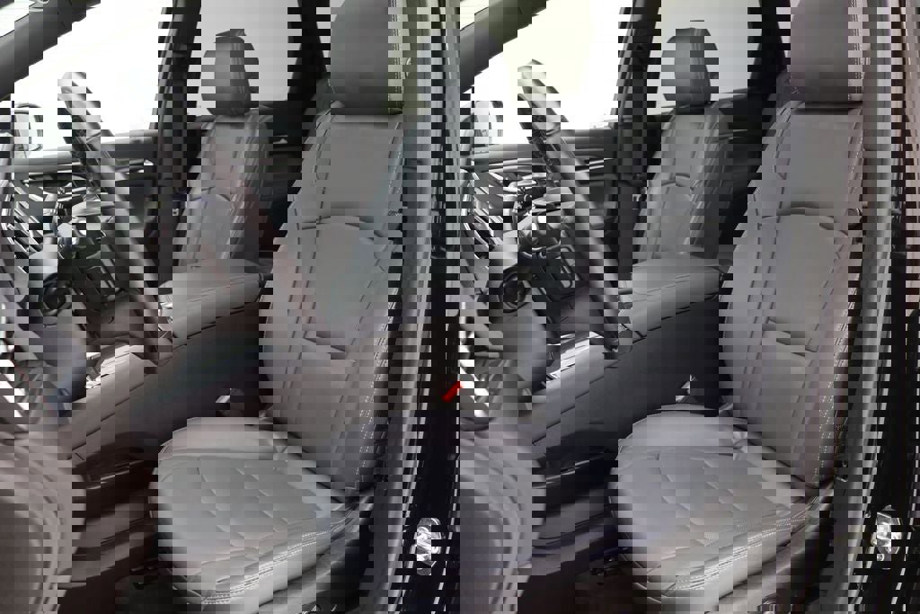 Used 2022 Buick Enclave Essence w/ Experience Buick Package image 17