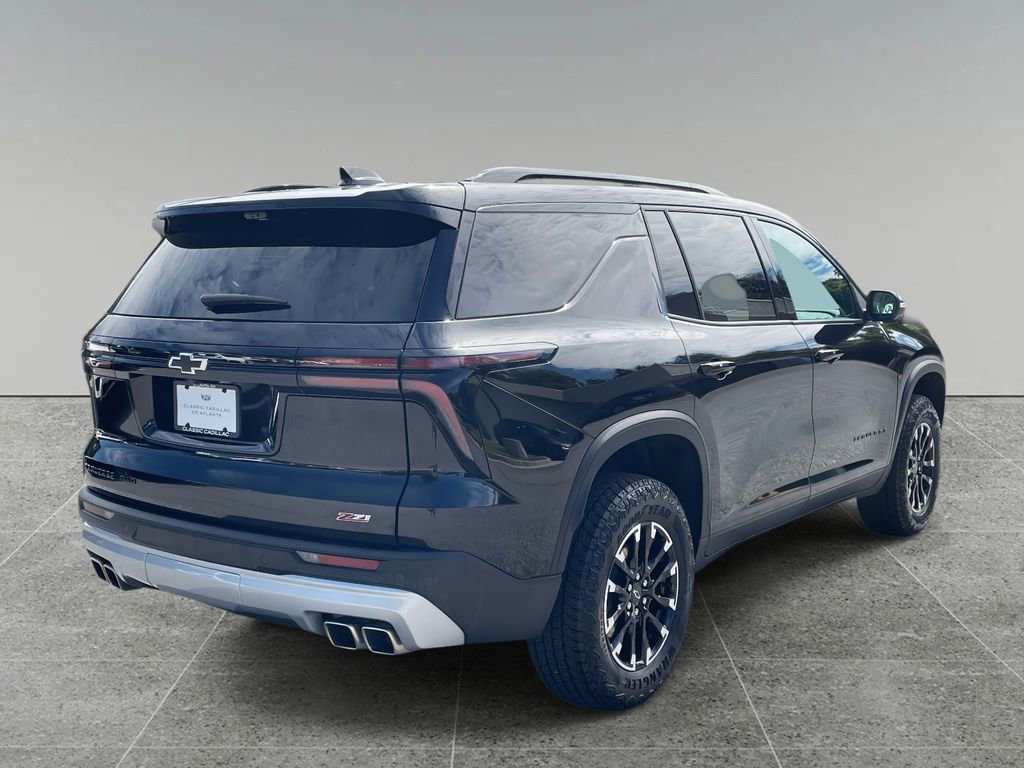 Used 2024 Chevrolet Traverse Z71 w/ Enhanced Driving Package image 5