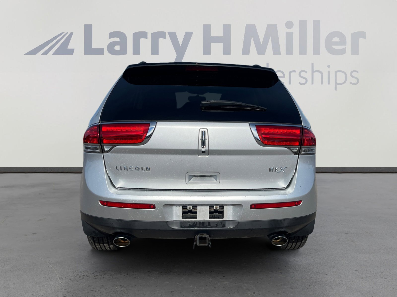Used 2013 Lincoln MKX FWD image 4