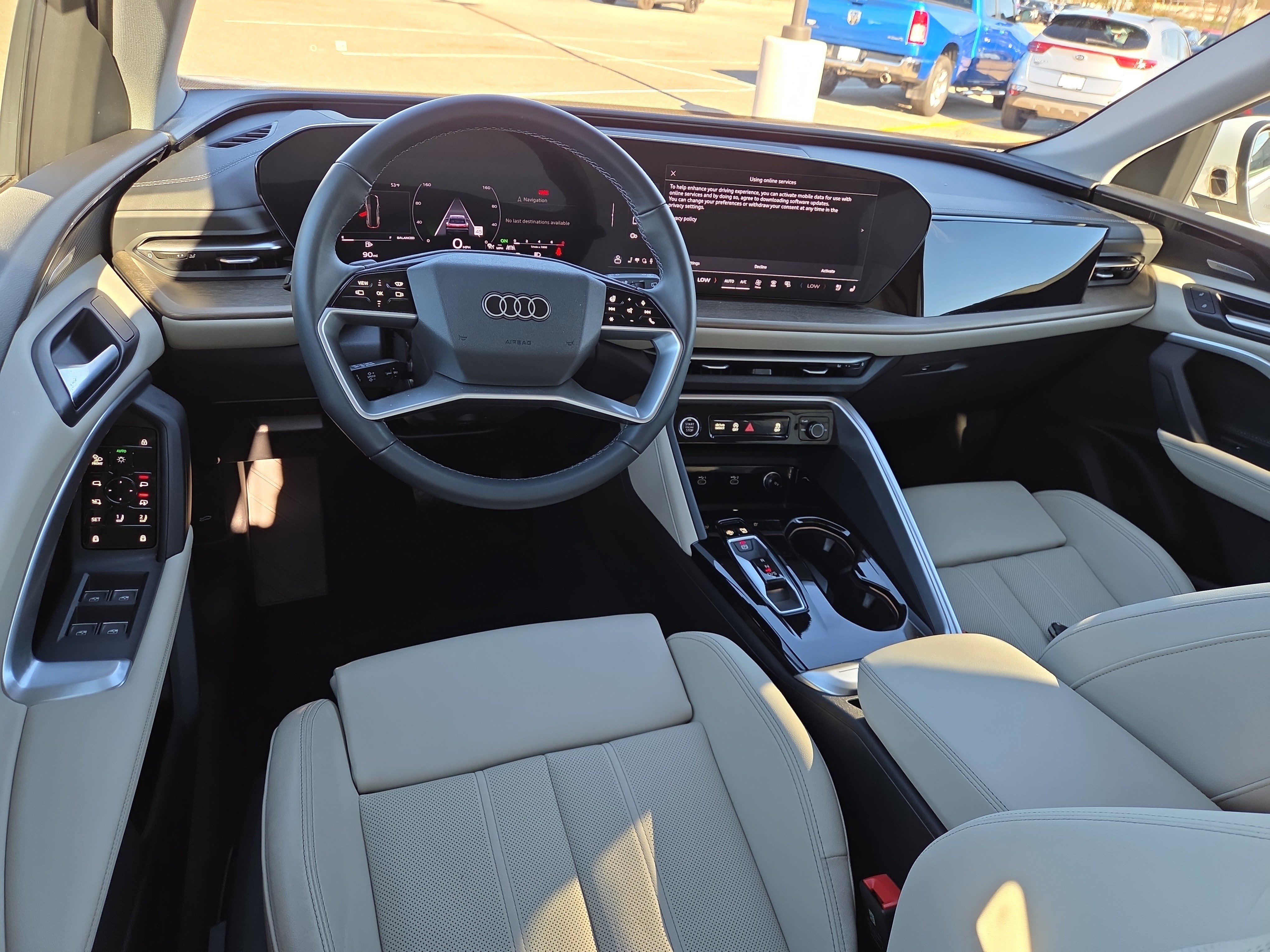 Used 2025 Audi Q5 Premium Plus w/ Premium Plus image 7