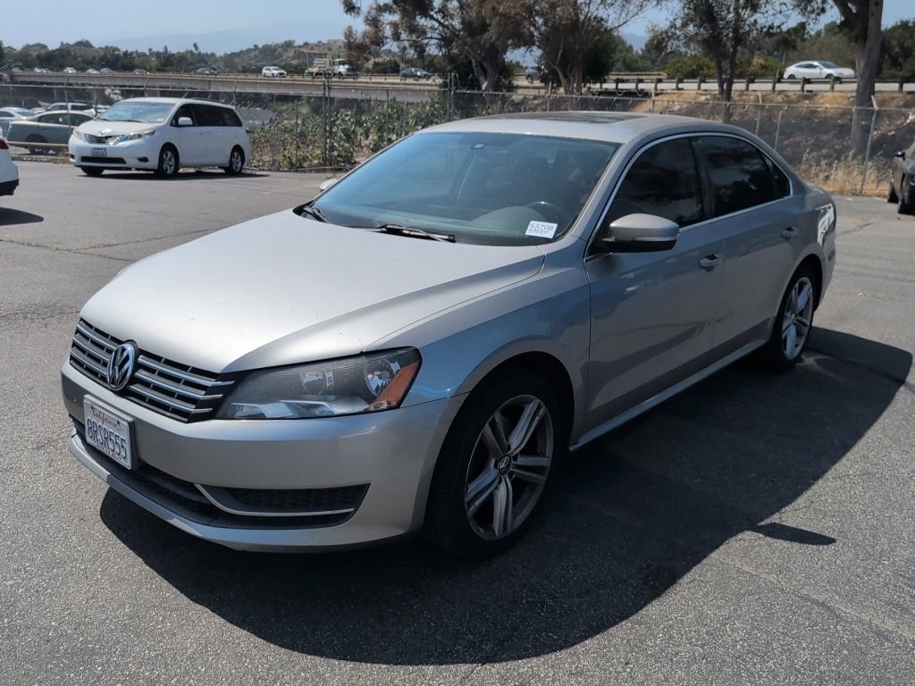 Used 2013 Volkswagen Passat TDI SE FWD image 3