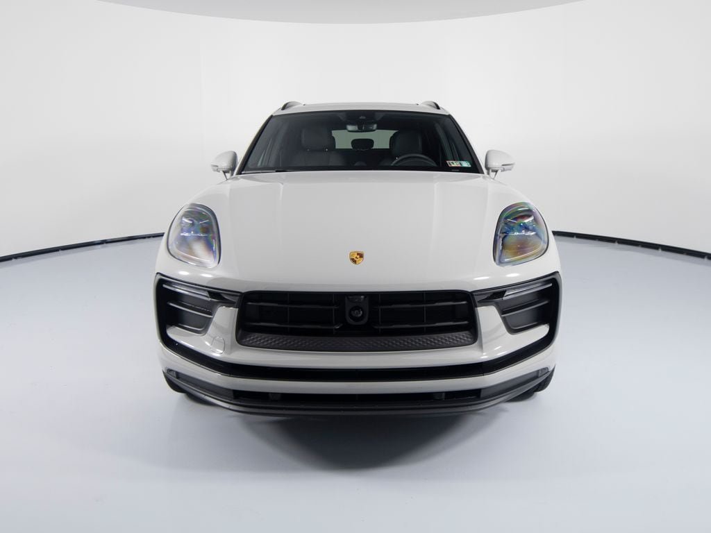 New 2026 Porsche Macan AWD/4WD image 13
