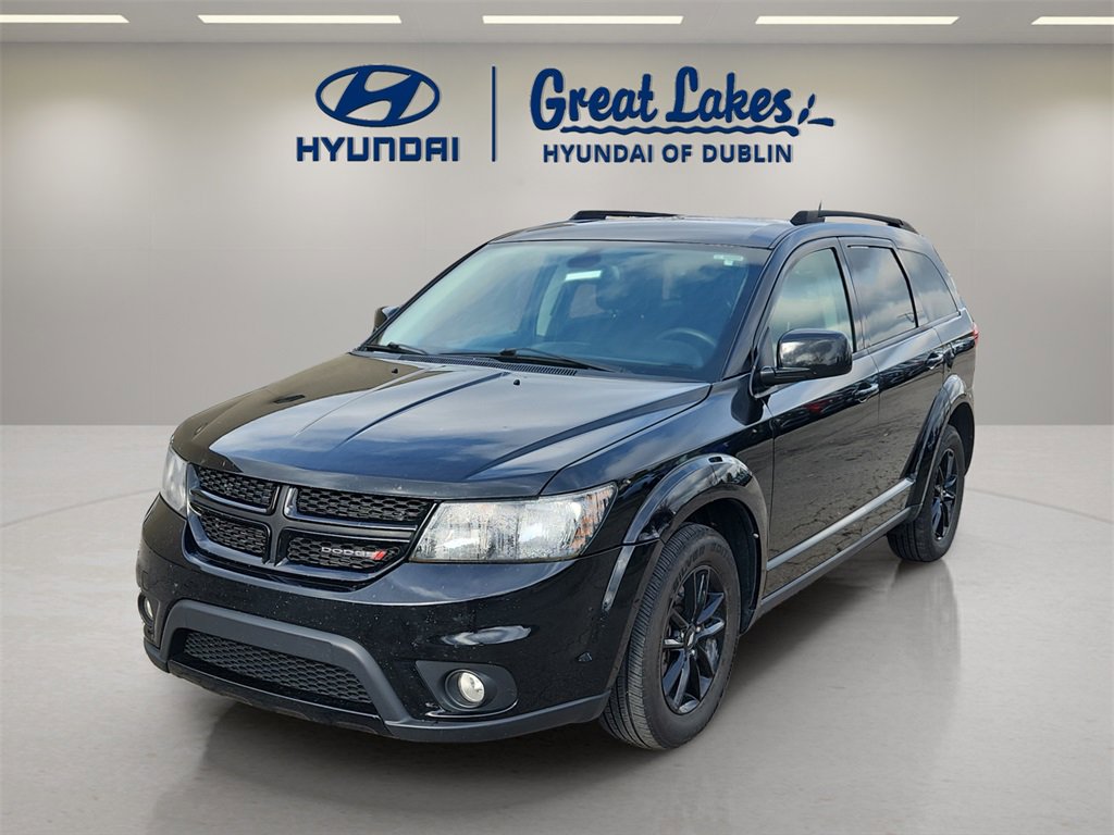Used 2019 Dodge Journey SE w/ Blacktop Package image 1