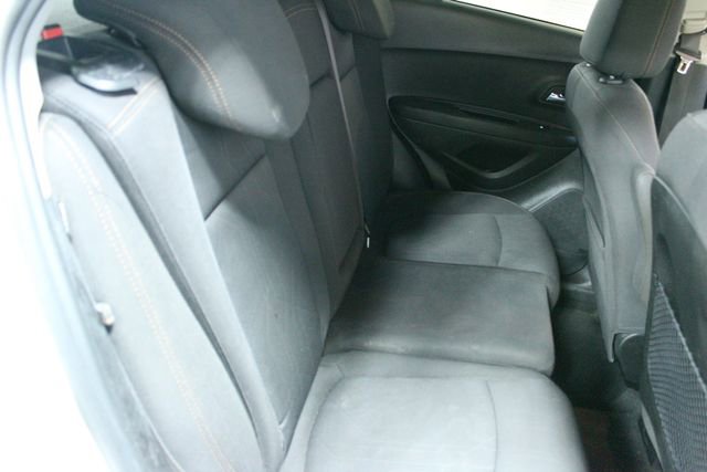 Used 2019 Chevrolet Trax LT FWD image 9