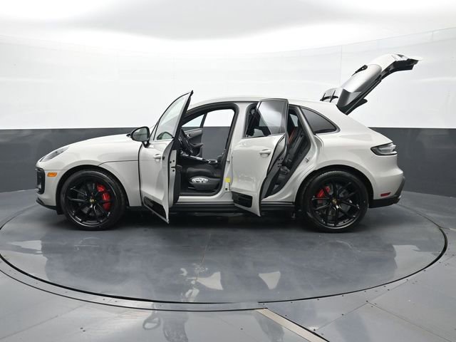 New 2026 Porsche Macan GTS AWD/4WD image 30