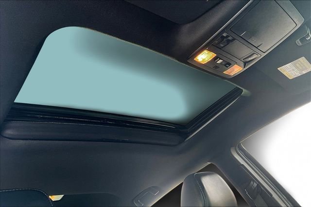 Used 2018 Toyota Tacoma TRD Sport w/ TRD Premium Sport Package image 26