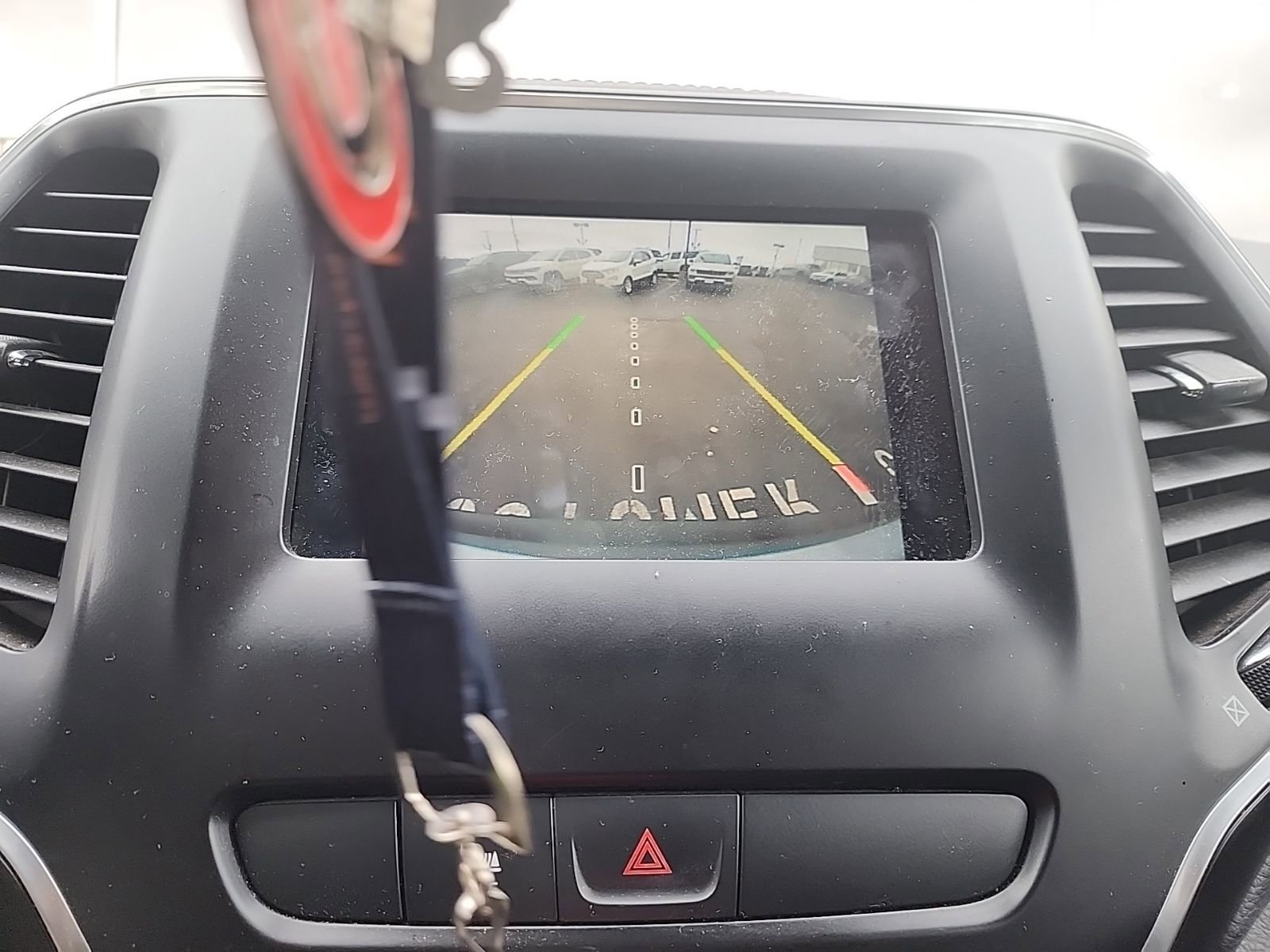 Used 2019 Jeep Cherokee Latitude Plus w/ Cold Weather Group image 3