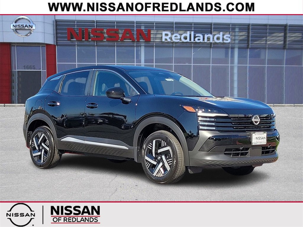 New 2025 Nissan Kicks SV