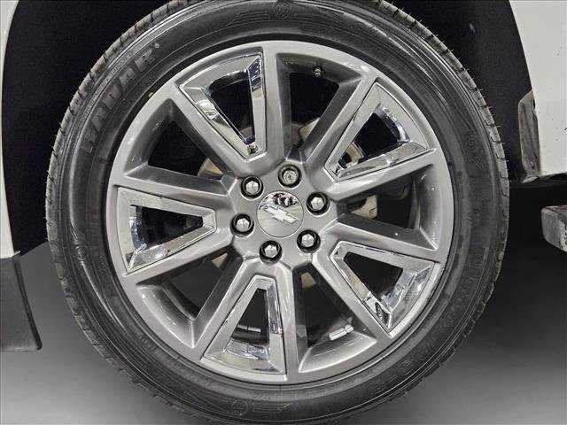 Used 2018 Chevrolet Tahoe LT w/ LT Signature Package RWD image 22