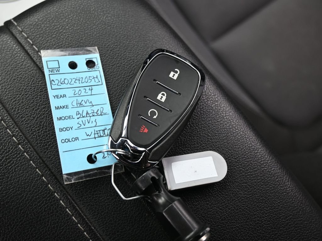 Used 2024 Chevrolet Blazer LT image 19
