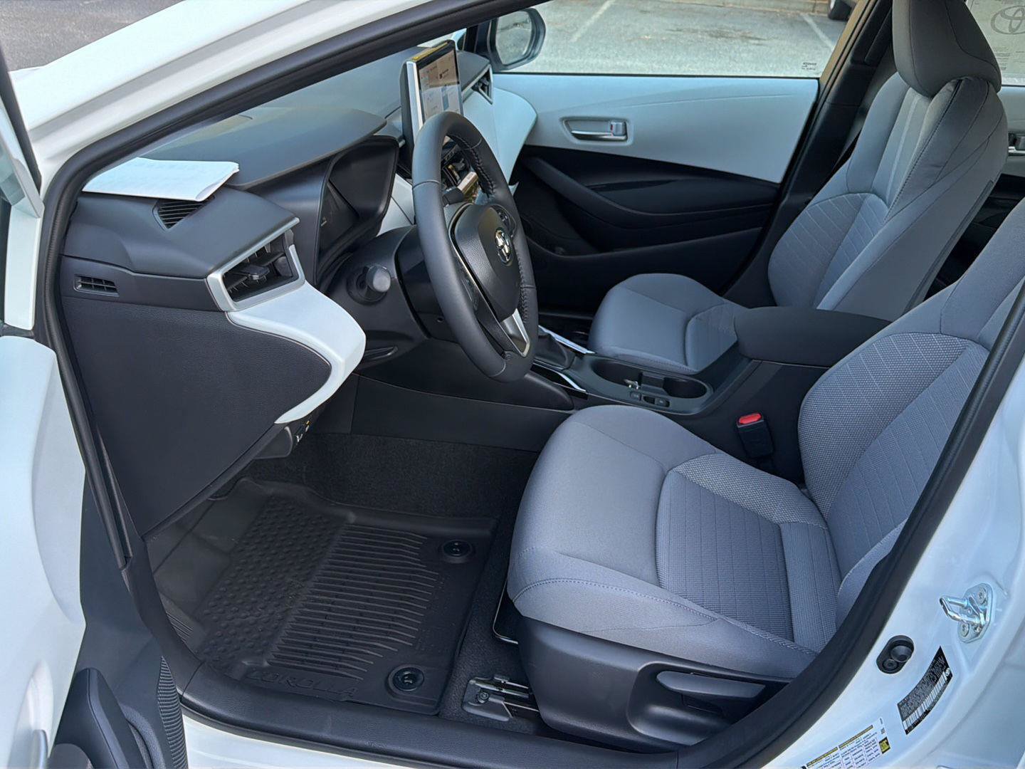 New 2026 Toyota Corolla SE w/ SE Package FWD image 10