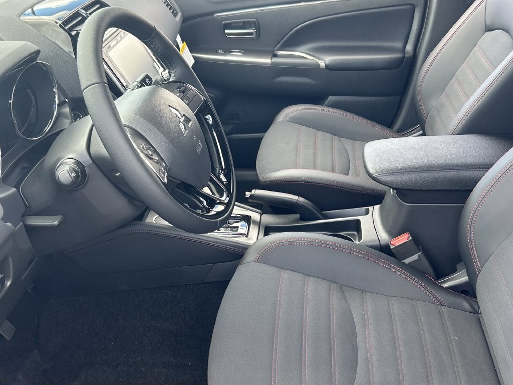 New 2027 Mitsubishi Outlander Sport SE FWD image 14