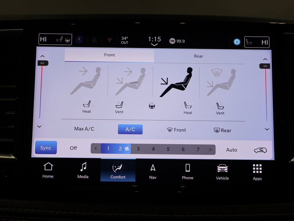 Certified 2025 Chrysler Pacifica Limited image 33