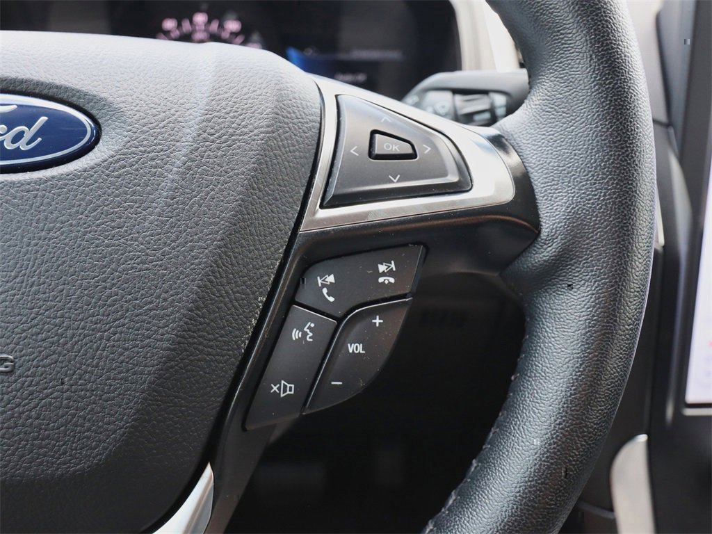 Used 2024 Ford Edge Titanium image 24