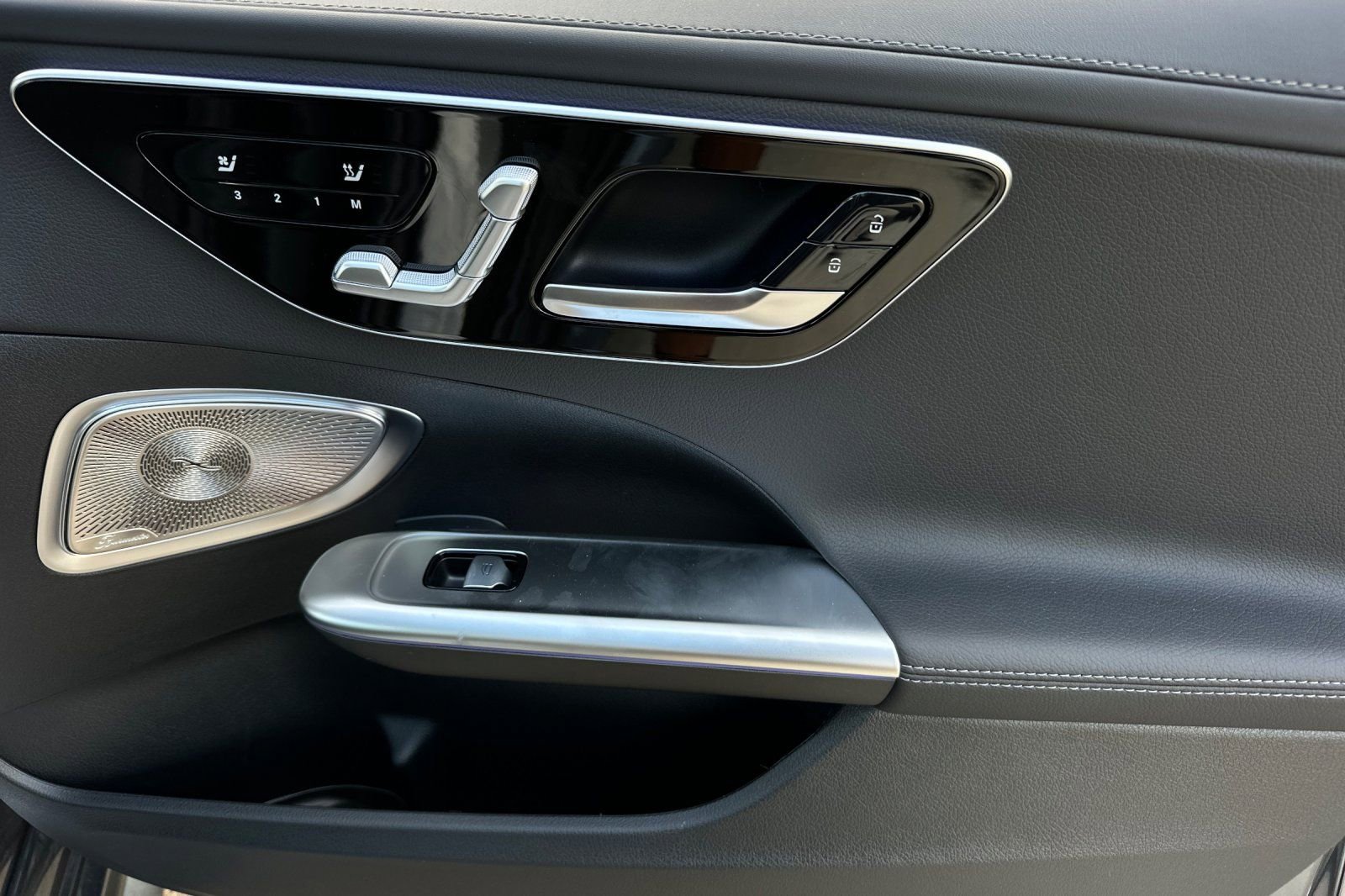 New 2025 Mercedes-Benz C 300 Sedan image 34