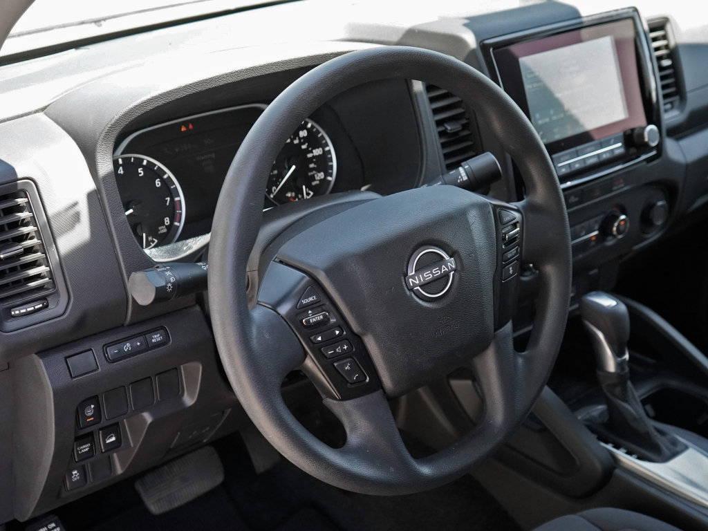 Used 2024 Nissan Frontier S w/ Technology Package AWD/4WD image 14