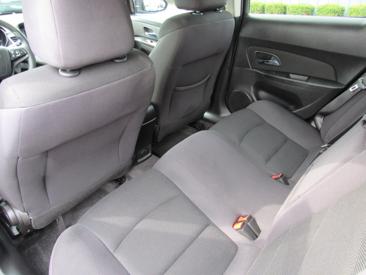 Used 2015 Chevrolet Cruze LT image 26