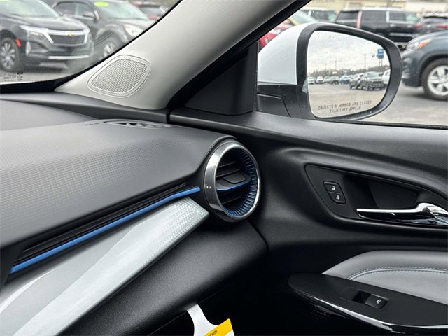 New 2025 Chevrolet Trax LT w/ Driver Confidence Package image 27