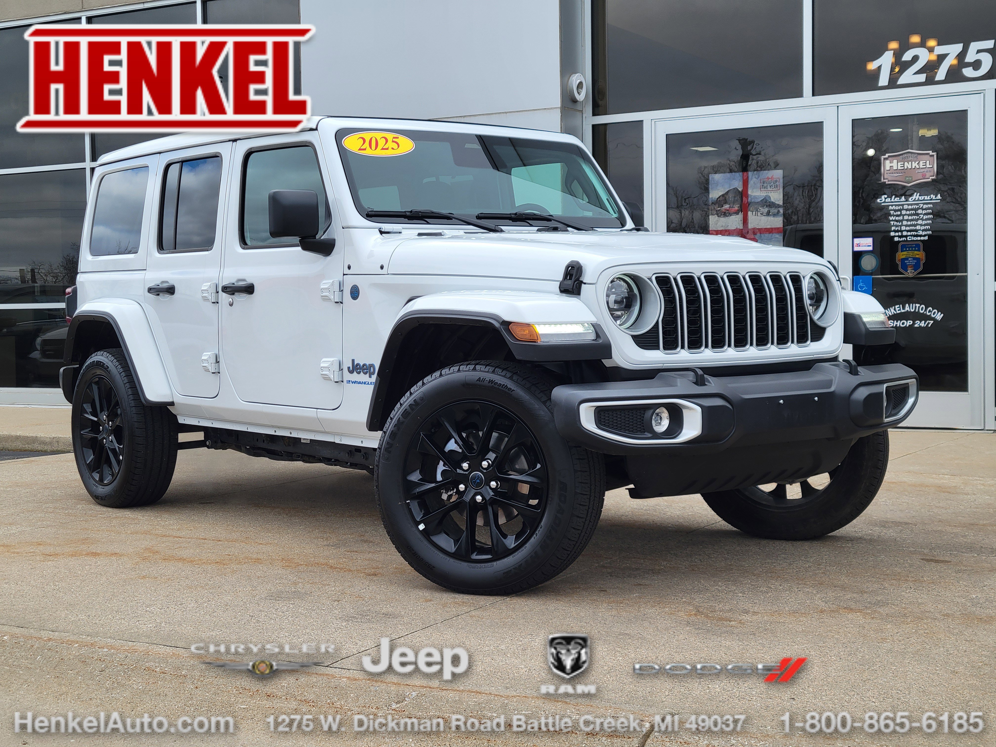 Used 2025 Jeep Wrangler Unlimited Sahara w/ Safety Group image 1