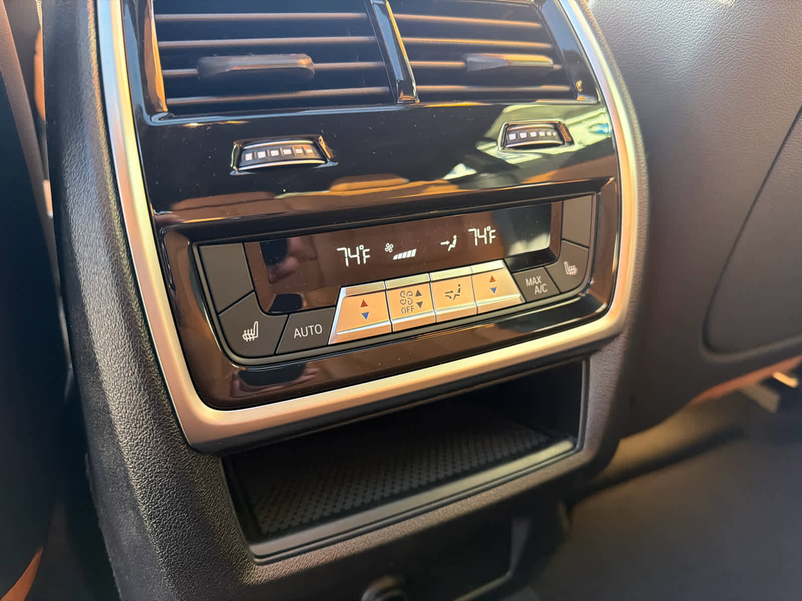 New 2026 BMW X6 xDrive40i image 18