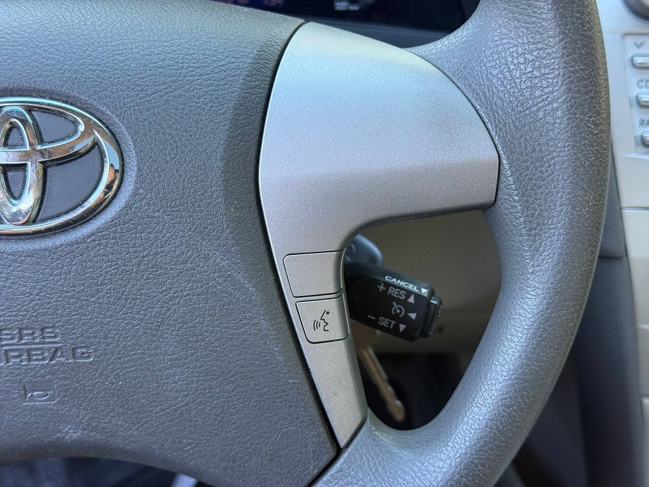 Used 2011 Toyota Camry LE w/ LE Extra-Value Pkg FWD image 32