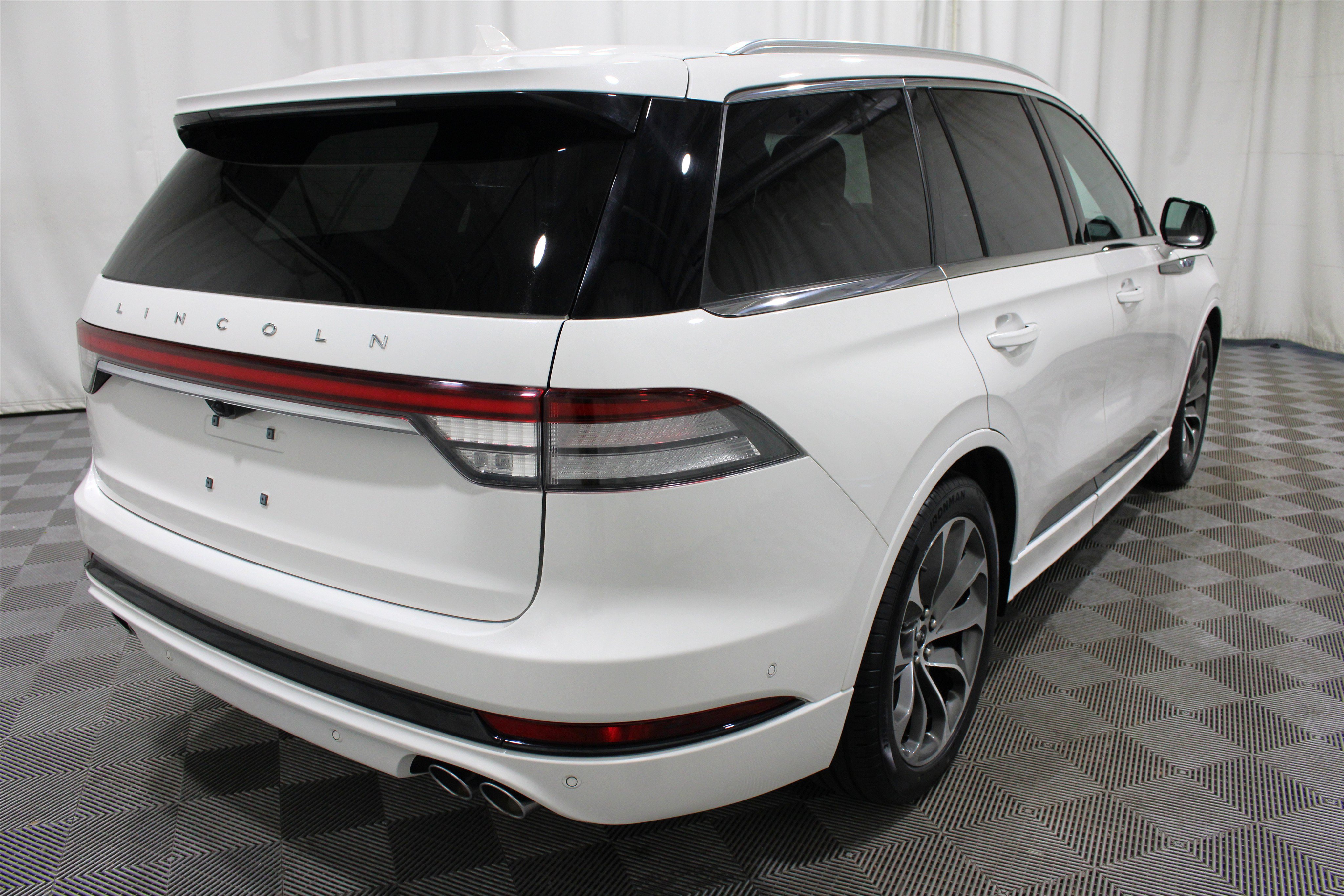 Certified 2023 Lincoln Aviator Grand Touring w/ Equipment Group 301A AWD/4WD image 33
